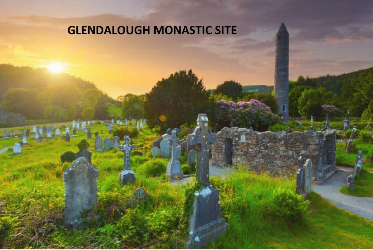 Glendalough Scenery Farmhouse Roundwood Exterior photo
